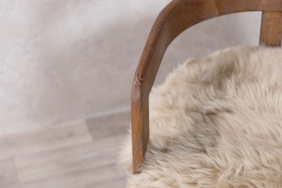 gardena-sheepskin-dining-chair-arm